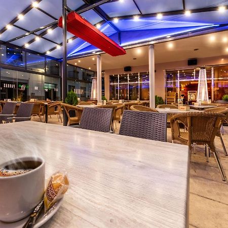 Hotel Parras อาร์เนดิญโญ ภายนอก รูปภาพ