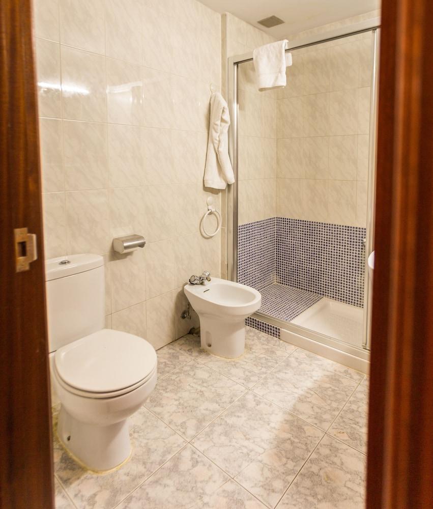 Hotel Parras อาร์เนดิญโญ ภายนอก รูปภาพ