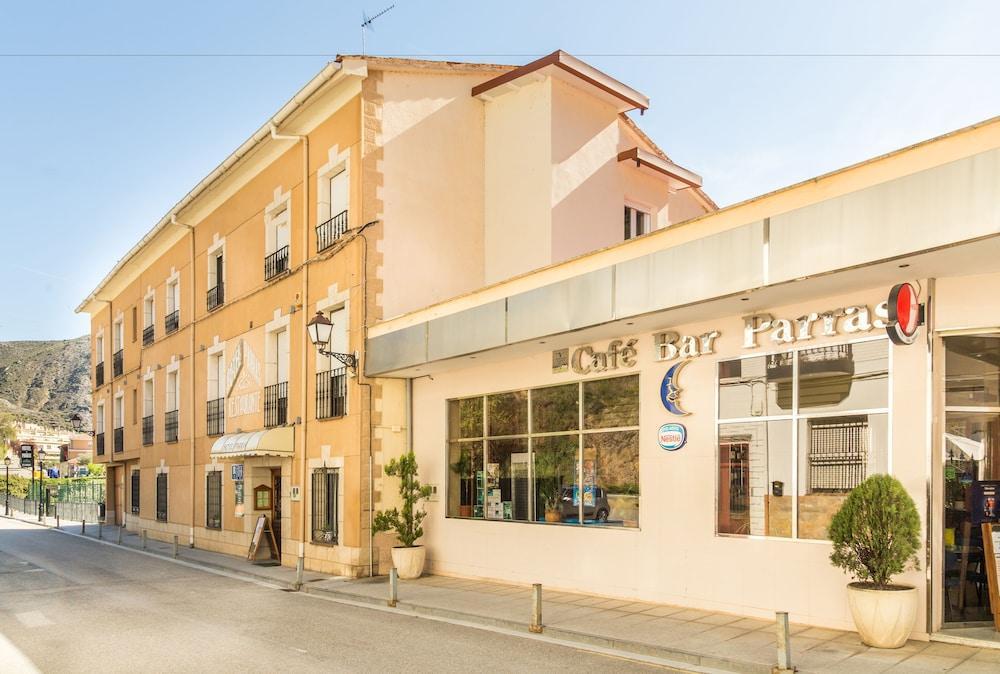 Hotel Parras อาร์เนดิญโญ ภายนอก รูปภาพ