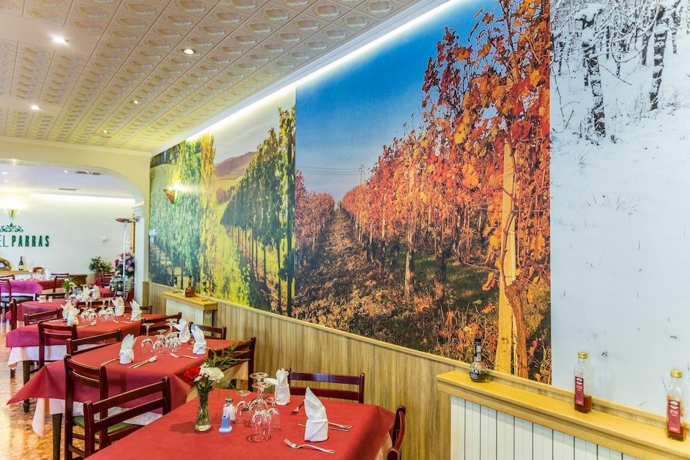 Hotel Parras อาร์เนดิญโญ ภายนอก รูปภาพ