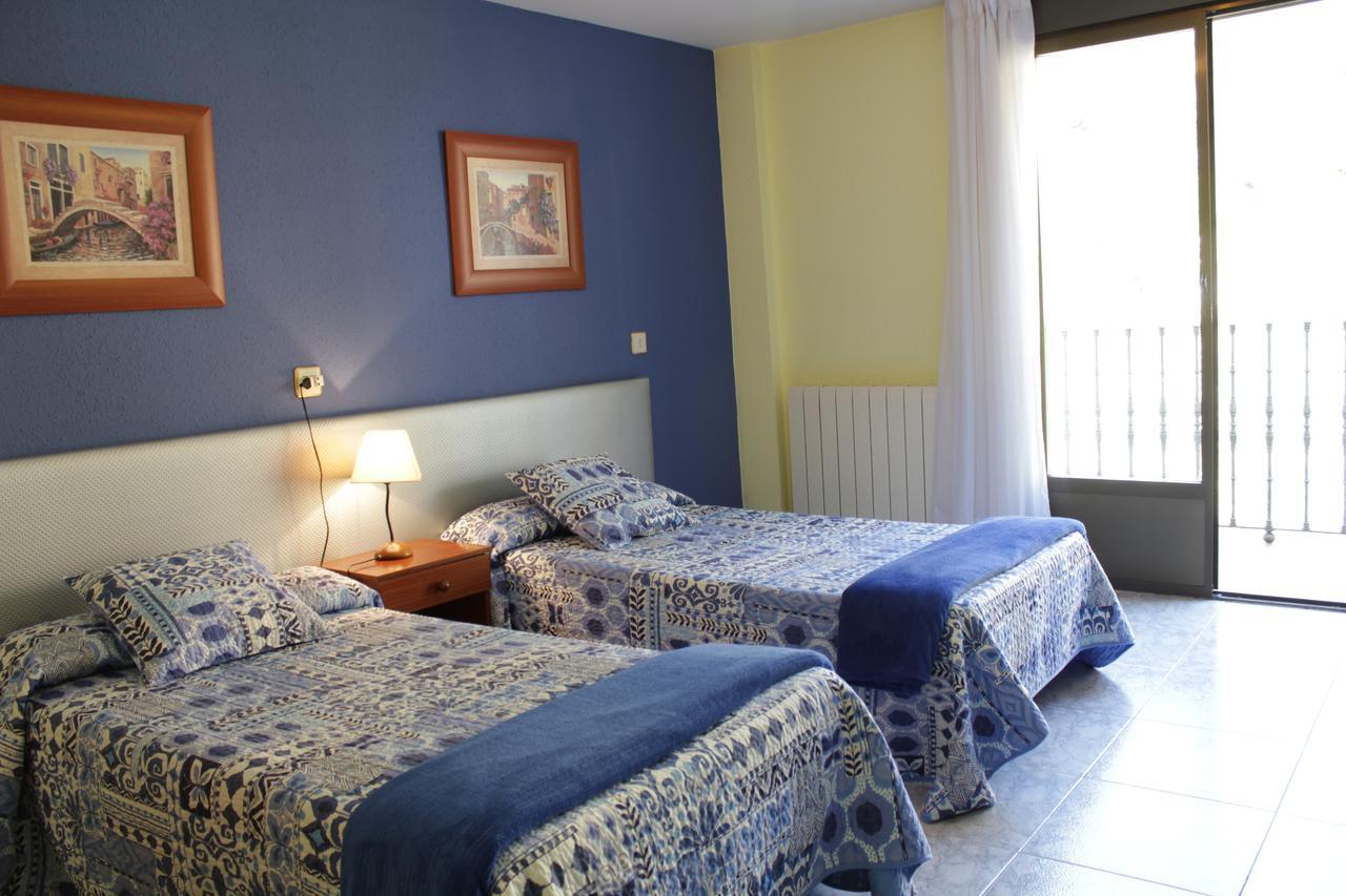 Hotel Parras อาร์เนดิญโญ ภายนอก รูปภาพ