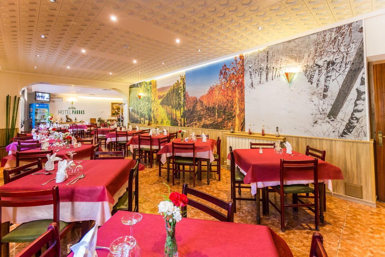 Hotel Parras อาร์เนดิญโญ ภายนอก รูปภาพ